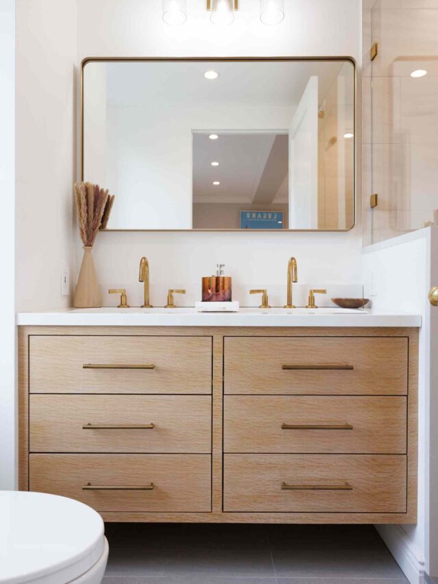 Vanities That Make Small Spaces Feel Spacious and Bright